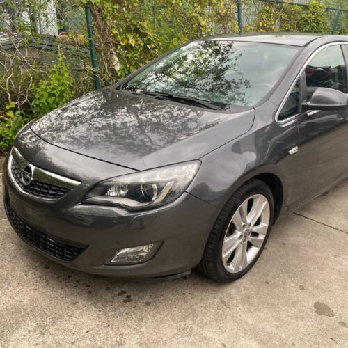 Opel Astra J