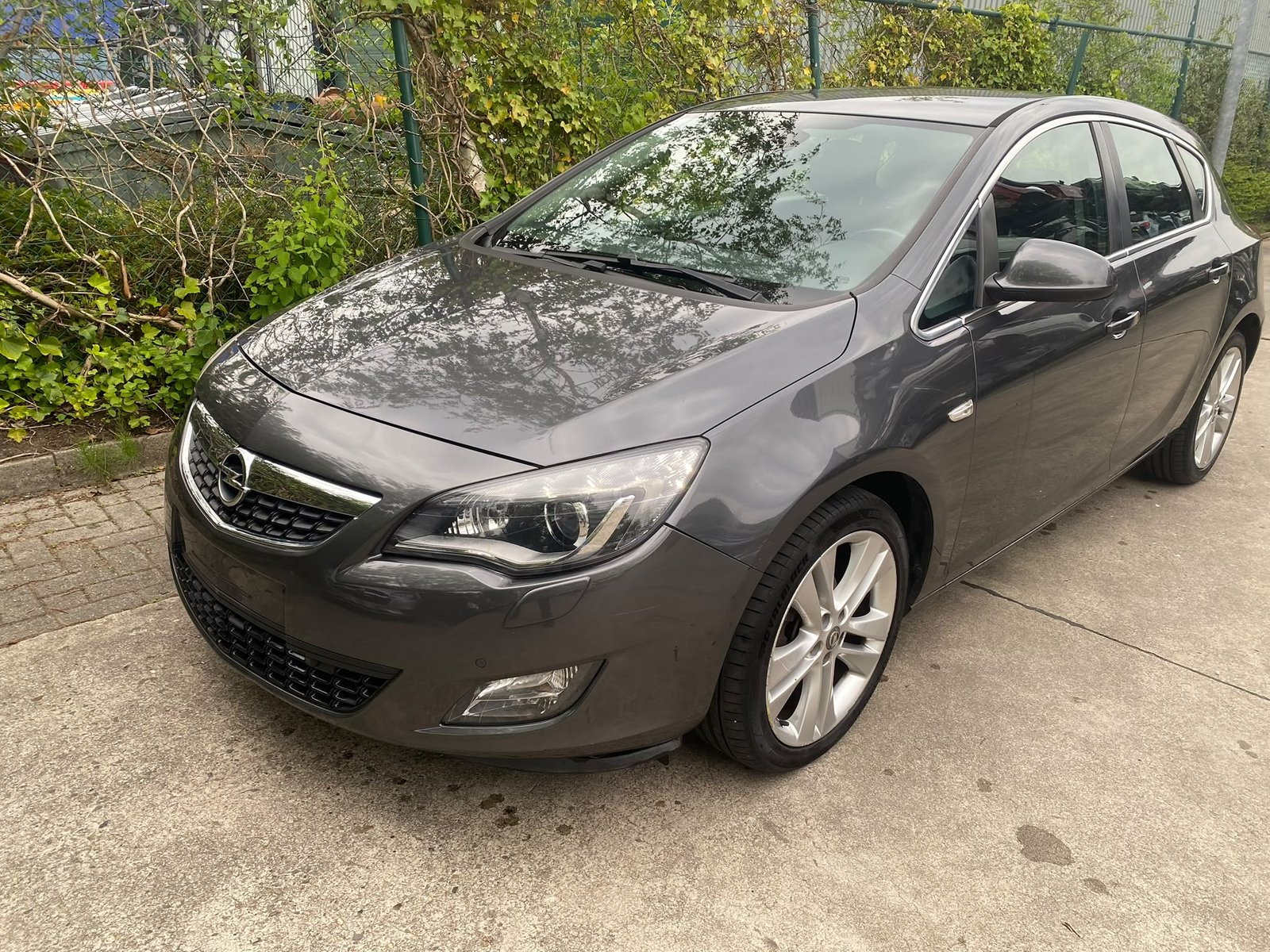 Opel Astra J - Voor Onderdelen - Afbeelding 3