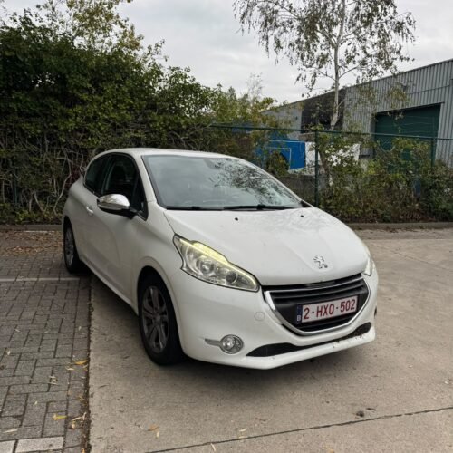 Peugeot 208 – Voor Onderdelen